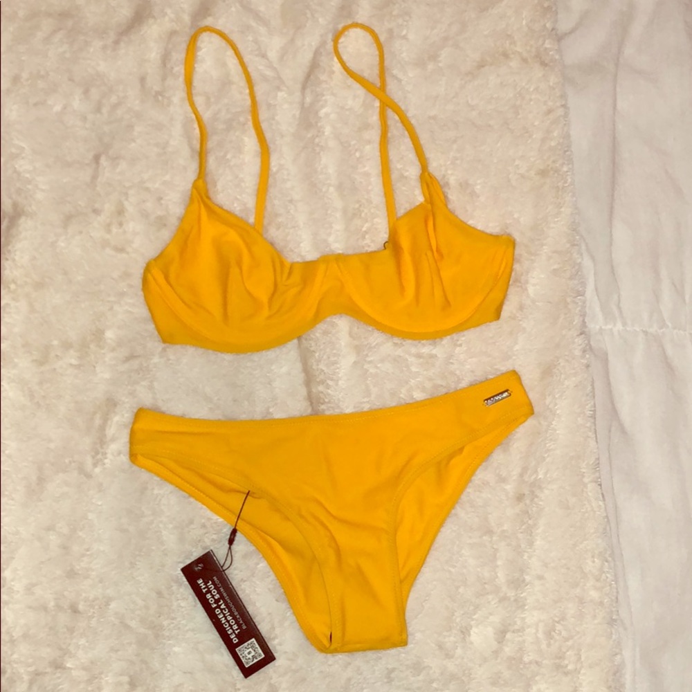 brand new Blackbough bikini